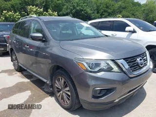 2017 Nissan Pathfinder SV z VIN 5N1DR2MM4HC611218, wystawiony jako IAAI lot #42328866 z przebiegiem 181 476 mil mil oraz . Historia ofert i sprzedaży dostępna na DreamBid. Obrazek 1.