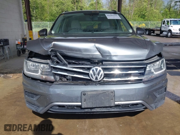 2018 Volkswagen Tiguan SEL with VIN 3VV3B7AX6JM054849, listed as a IAAI auction lot 42303112 with 87,574 mi miles and . Bid and sale history available at DreamBid. Image 6.
