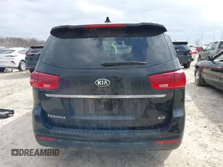 2019 Kia Sedona EX with VIN KNDMB5C13K6534221, listed as a IAAI auction lot 41880056 with 140,726 mi miles. Bid and sale history available at carsss.com. Image 16.