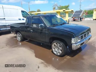 1996 Nissan Frontier XE z VIN 1N6SD16S5TC346136, wystawiony jako IAAI lot #41676411 z przebiegiem 137 864 mil mil oraz . Historia ofert i sprzedaży dostępna na DreamBid. Obrazek 1.