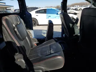 2018 Dodge Grand Caravan GT with VIN 2C4RDGEG5JR349897, listed as a Copart auction lot 49212745 with 101,257 mi miles and Salvage Title. Bid and sale history available at carsss.com. Image 12.
