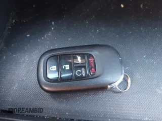 2025 Honda Pilot Sport z VIN 5FNYG1H3XSB008811, wystawiony jako IAAI lot #41842737 z przebiegiem 10 435 mil mil oraz . Historia ofert i sprzedaży dostępna na DreamBid. Obrazek 11.