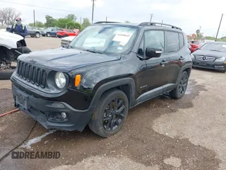 2018 Jeep Renegade Latitude with VIN ZACCJABB3JPH39597, listed as a IAAI auction lot 41858045 with 67,462 mi miles. Bid and sale history available at carsss.com. Image 17.