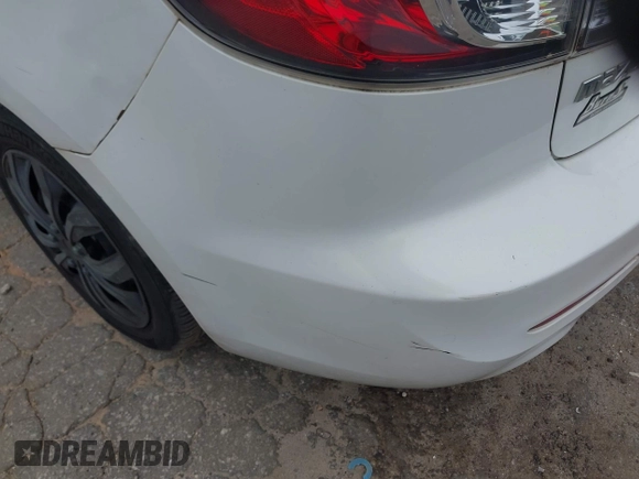 2013 Mazda 3 i SV with VIN JM1BL1TF8D1723813, listed as a IAAI auction lot 42213337 with 186,197 mi miles and . Bid and sale history available at DreamBid. Image 6.