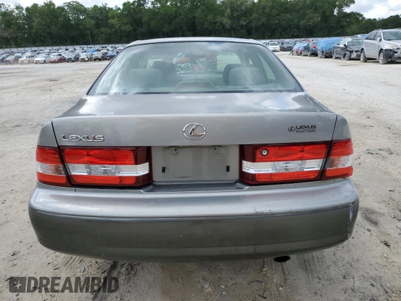 2001 Lexus ES 300 with VIN JT8BF28G615110977, listed as a Copart auction lot 55073025 with 194,948 mi miles and Salvage Title. Bid and sale history available at DreamBid. Image 6.