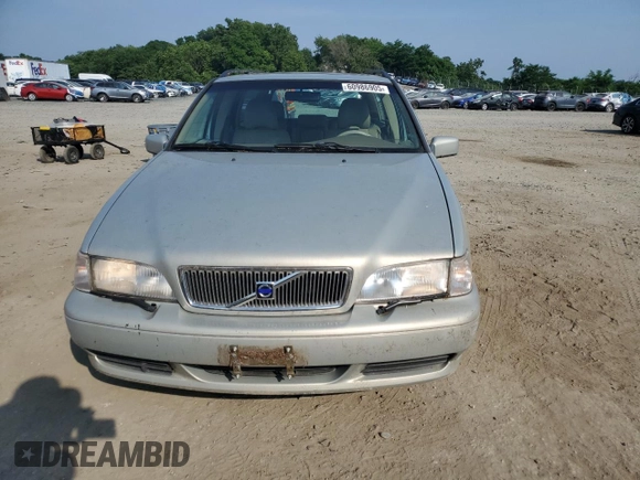 2000 Volvo V70 z VIN YV1LW61J1Y2714297, wystawiony jako Copart lot #60986905 z przebiegiem 110 891 mil mil oraz Szkoda całkowita • Salvage title. Historia ofert i sprzedaży dostępna na DreamBid. Obrazek 5.