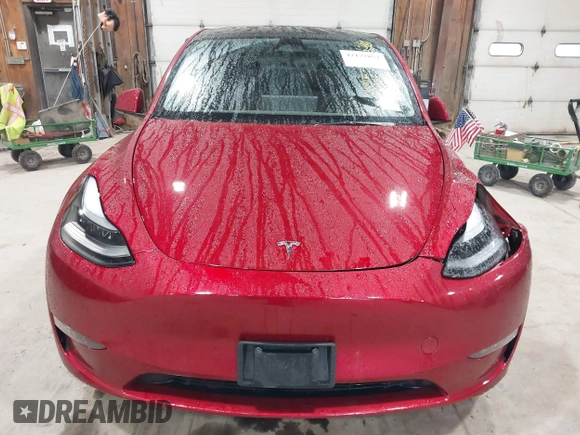 2024 Tesla Model Y Long Range with VIN 7SAYGAEE2RF986206, listed as a IAAI auction lot 42177852 with 14,399 mi miles and . Bid and sale history available at DreamBid. Image 11.