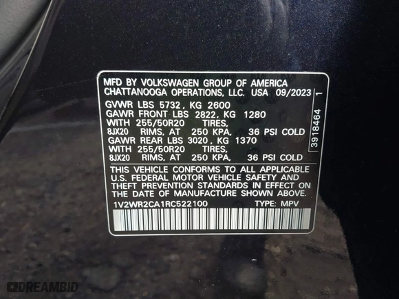 2024 Volkswagen Atlas 2.0T SE w/Technology with VIN 1V2WR2CA1RC522100, listed as a IAAI auction lot 41365909 with 11,799 mi miles. Bid and sale history available at carsss.com. Image 9.