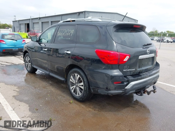 2017 Nissan Pathfinder SV z VIN 5N1DR2MM4HC649189, wystawiony jako IAAI lot #42220229 z przebiegiem 149 707 mil mil oraz . Historia ofert i sprzedaży dostępna na DreamBid. Obrazek 3.