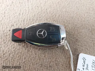 2013 Mercedes-Benz C-Class C 300 Sport with VIN WDDGF8AB1DA812151, listed as a IAAI auction lot 41814561 with 158,639 mi miles. Bid and sale history available at carsss.com. Image 11.
