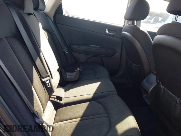 2016 Kia Optima LX with VIN 5XXGT4L31GG003274, listed as a IAAI auction lot 42033788 with 1 mi miles. Bid and sale history available at carsss.com. Image 8.