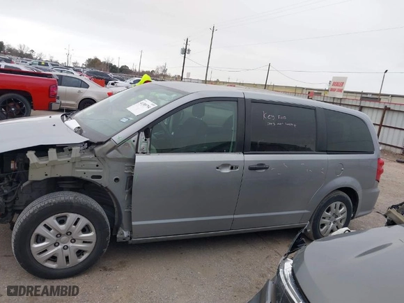 2019 Dodge Grand Caravan SE with VIN 2C4RDGBG8KR581187, listed as a IAAI auction lot 41389794 with 114,413 mi miles. Bid and sale history available at carsss.com. Image 14.
