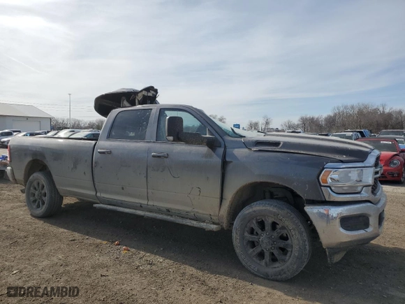 2022 Ram 2500 Tradesman with VIN 3C6UR5HJ2NG368790, listed as a Copart auction lot 48562825 with 0 mi miles and Salvage Title. Bid and sale history available at carsss.com. Image 4.