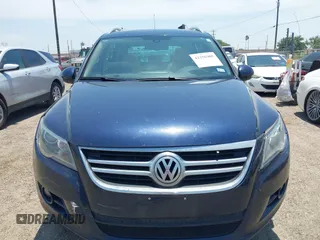 2011 Volkswagen Tiguan SEL с VIN WVGBV7AX4BW506165, выставлен на аукционе IAAI как лот 42256905 с пробегом 171 047 миль миль и . История ставок и продаж доступна на DreamBid. Изображение 6.