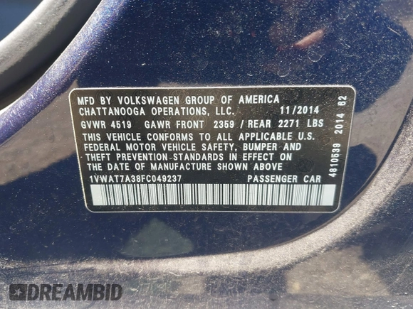 2015 Volkswagen Passat Limited Edition Edition z VIN 1VWAT7A38FC049237, wystawiony jako IAAI lot #42185305 z przebiegiem 157 351 mil mil oraz . Historia ofert i sprzedaży dostępna na DreamBid. Obrazek 9.