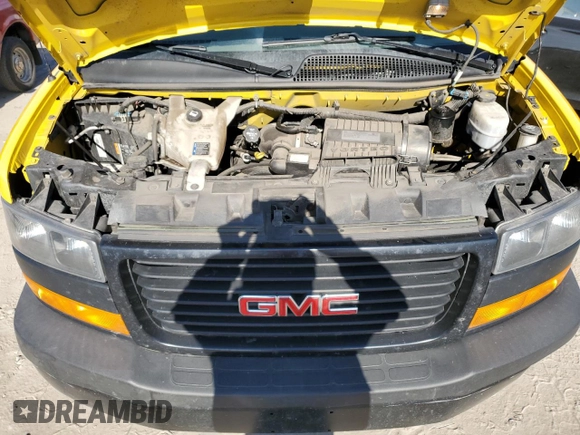 2020 GMC Savana Cargo z VIN 1GTW7AFG6L1252138, wystawiony jako Copart lot #48175425 z przebiegiem 174 950 mil mil oraz Szkoda całkowita • Salvage title. Historia ofert i sprzedaży dostępna na DreamBid. Obrazek 12.
