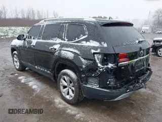 2018 Volkswagen Atlas SE z VIN 1V2LR2CA1JC515168, wystawiony jako IAAI lot #42024499 z przebiegiem 112 558 mil mil oraz . Historia ofert i sprzedaży dostępna na DreamBid. Obrazek 3.