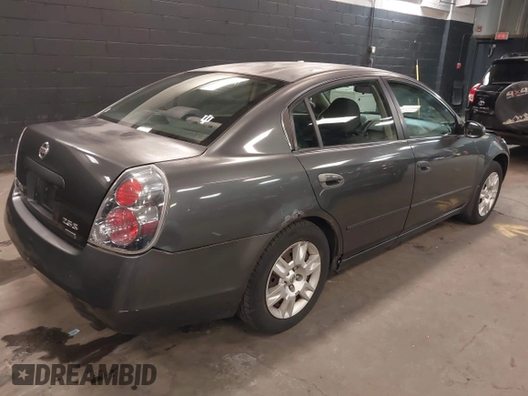 2006 Nissan Altima 2.5 S with VIN 1N4AL11D06N319256, listed as a IAAI auction lot 42007570 with 155,101 mi miles. Bid and sale history available at carsss.com. Image 4.