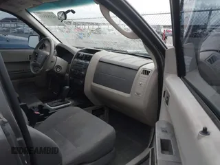 2009 Ford Escape XLS with VIN 1FMCU92769KD15656, listed as a IAAI auction lot 42185560 with 110,792 mi miles and . Bid and sale history available at DreamBid. Image 5.