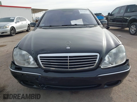2001 Mercedes-Benz S-Class with VIN WDBNG75J71A135899, listed as a IAAI auction lot 41534215 with 51,646 mi miles. Bid and sale history available at carsss.com. Image 12.
