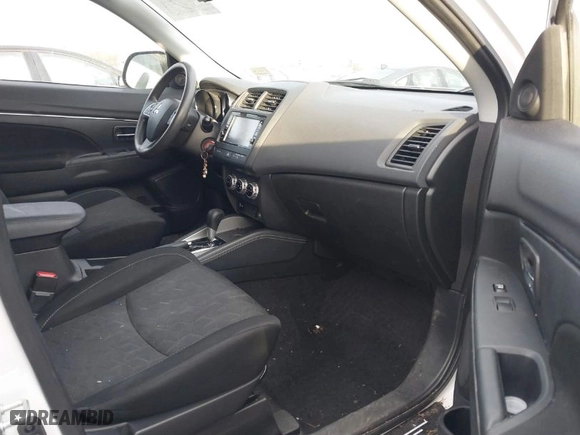 2021 Mitsubishi Outlander Sport ES with VIN JA4APUAU8MU033331, listed as a IAAI auction lot 41315138 with 86,023 mi miles. Bid and sale history available at carsss.com. Image 5.