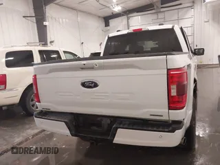 2023 Ford F-150 XL z VIN 1FTFW1E85PFA54558, wystawiony jako IAAI lot #42215749 z przebiegiem 22 476 mil mil oraz . Historia ofert i sprzedaży dostępna na DreamBid. Obrazek 17.