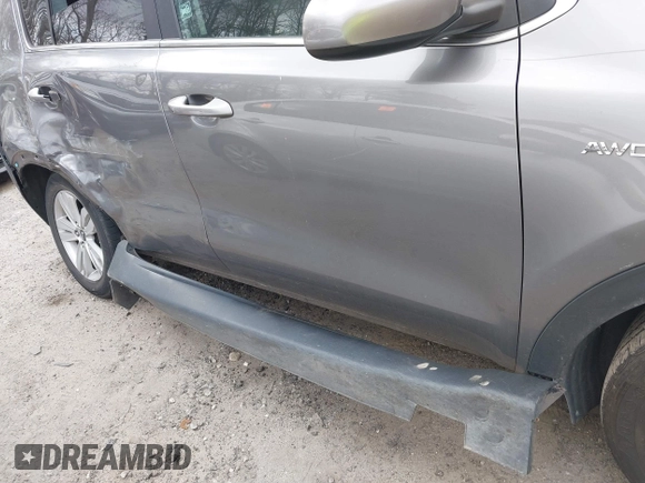 2017 Kia Sportage LX with VIN KNDPMCAC2H7236875, listed as a IAAI auction lot 41704229 with 183,094 mi miles and . Bid and sale history available at carsss.com. Image 17.