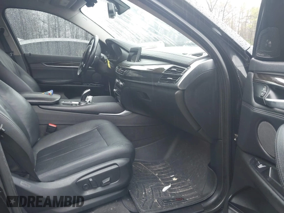 2015 BMW X6 xDrive35i with VIN 5UXKU2C53F0N76799, listed as a IAAI auction lot 41946628 with 173,607 mi miles. Bid and sale history available at carsss.com. Image 5.