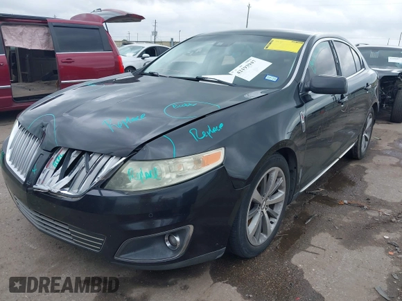2011 Lincoln MKS z VIN 1LNHL9DRXBG604717, wystawiony jako IAAI lot #42193947 z przebiegiem 239 118 mil mil oraz . Historia ofert i sprzedaży dostępna na DreamBid. Obrazek 17.