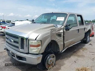 2008 Ford F-250 XL z VIN 1FTSW21R78EB62299, wystawiony jako IAAI lot #42380289 z przebiegiem 101 675 mil mil oraz . Historia ofert i sprzedaży dostępna na DreamBid. Obrazek 17.