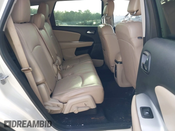 2015 Dodge Journey SE z VIN 3C4PDCAB9FT592689, wystawiony jako IAAI lot #42108322 z przebiegiem 158 140 mil mil oraz . Historia ofert i sprzedaży dostępna na DreamBid. Obrazek 8.