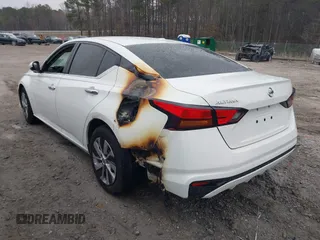 2020 Nissan Altima S z VIN 1N4BL4BV7LC191246, wystawiony jako IAAI lot #41606072 z przebiegiem 104 367 mil mil oraz . Historia ofert i sprzedaży dostępna na DreamBid. Obrazek 3.