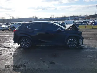 2020 Lexus UX 250h z VIN JTHP9JBH6L2034822, wystawiony jako IAAI lot #41512779 z przebiegiem 35 762 mil mil oraz . Historia ofert i sprzedaży dostępna na DreamBid. Obrazek 13.