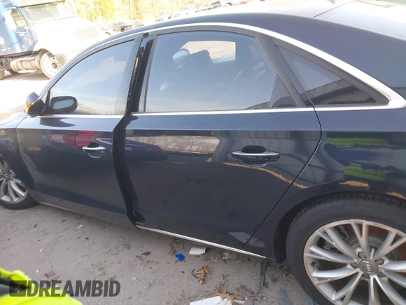 2011 Audi A8 с VIN WAUAVAFD4BN021264, выставлен на аукционе IAAI как лот 41756709 с пробегом 121 390 миль миль и . История ставок и продаж доступна на DreamBid. Изображение 3.