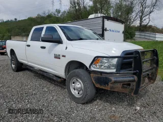 2018 Ram 2500 Tradesman with VIN 3C6UR5HJ4JG288501, listed as a Copart auction lot 52816565 with 128,905 mi miles and Clean title. Bid and sale history available at DreamBid. Image 4.