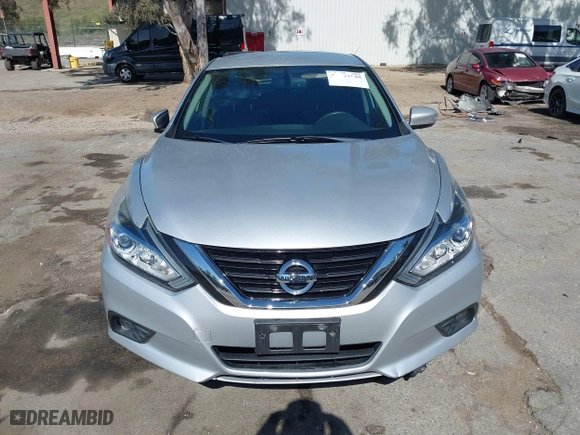2017 Nissan Altima 2.5 SR with VIN 1N4AL3AP5HC213504, listed as a IAAI auction lot 41944535 with 71,159 mi miles. Bid and sale history available at carsss.com. Image 12.
