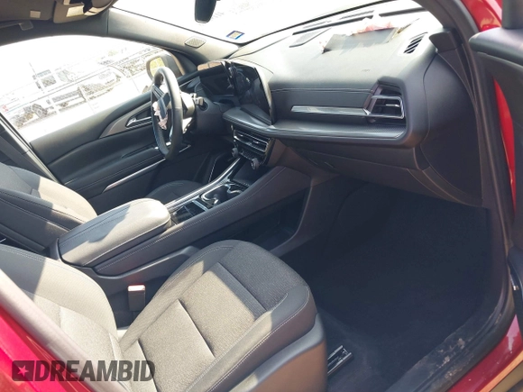 2024 Chevrolet Traverse FWD LT with VIN 1GNERGKS4RJ141560, listed as a IAAI auction lot 41190718 with 8,286 mi miles and . Bid and sale history available at DreamBid. Image 5.