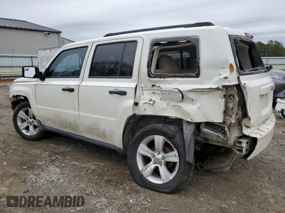 2007 Jeep Patriot Sport with VIN 1J8FT28W77D359282, listed as a Copart auction lot 44372385 with 194,152 mi miles and Salvage Title. Bid and sale history available at DreamBid. Image 2.