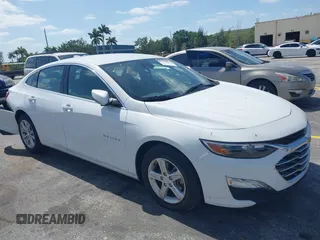2024 Chevrolet Malibu LT with VIN 1G1ZD5ST1RF113281, listed as a IAAI auction lot 42158086 with 33,722 mi miles and . Bid and sale history available at carsss.com. Image 1.