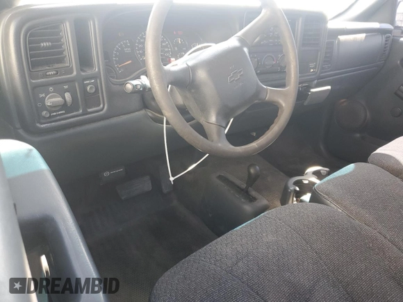 2002 Chevrolet Silverado 1500 LS with VIN 1GCEK14V52Z252823, listed as a Copart auction lot 52438145 with 219,028 mi miles and Salvage Title. Bid and sale history available at DreamBid. Image 8.