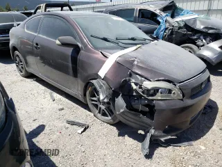 2009 Scion tC z VIN JTKDE167490295896, wystawiony jako Copart lot #89028815 z przebiegiem Nie podano mil oraz Szkody całkowita. Historia ofert i sprzedaży dostępna na DreamBid. Obrazek 4.
