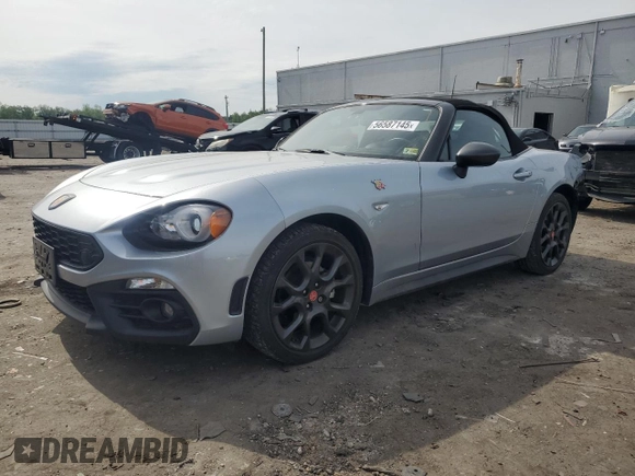 2020 FIAT 124 Spider Lusso z VIN JC1NFAEK3L0144390, wystawiony jako Copart lot #56587145 z przebiegiem 23 493 mil mil oraz Szkoda całkowita • Salvage title. Historia ofert i sprzedaży dostępna na DreamBid. Obrazek 1.