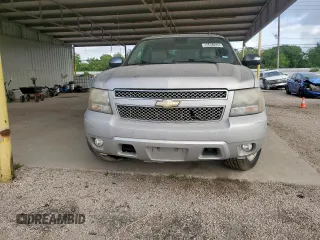 2011 Chevrolet Avalanche LT with VIN 3GNMCFE09BG408510, listed as a Copart auction lot 56491635 with 220,015 mi miles and Clean title. Bid and sale history available at DreamBid. Image 5.