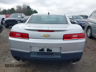2014 Chevrolet Camaro LT z VIN 2G1FB1E31E9300486, wystawiony jako IAAI lot #41475152 z przebiegiem 117 111 mil mil oraz . Historia ofert i sprzedaży dostępna na DreamBid. Obrazek 16.