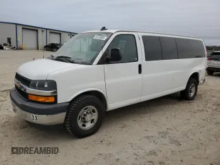 2020 Chevrolet Express Passenger LT z VIN 1GAZGPFG5L1169356, wystawiony jako Copart lot #44124655 z przebiegiem 33 599 mil mil oraz Szkody całkowita. Historia ofert i sprzedaży dostępna na DreamBid. Obrazek 1.