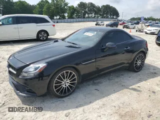 2019 Mercedes-Benz SLC 300 z VIN WDDPK3JAXKF160281, wystawiony jako Copart lot #54115215 z przebiegiem 50 768 mil mil oraz Szkody całkowita. Historia ofert i sprzedaży dostępna na DreamBid. Obrazek 1.