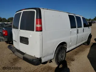 2006 GMC Savana Cargo Van with VIN 1GTFG15X961171835, listed as a Copart auction lot 69777534 with 227,545 mi miles and Salvage Title. Bid and sale history available at carsss.com. Image 3.