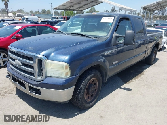 2005 Ford F-250 XL with VIN 1FTSW20PX5EC83274, listed as a IAAI auction lot 42279325 with Not provided miles and . Bid and sale history available at DreamBid. Image 2.