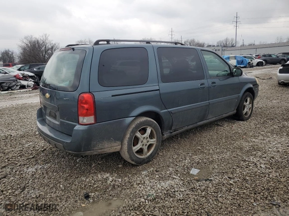 2006 Chevrolet Uplander LT w/1LT with VIN 1GNDV33L36D135654, listed as a Copart auction lot 44920835 with 279,020 mi miles and Salvage Title. Bid and sale history available at carsss.com. Image 3.