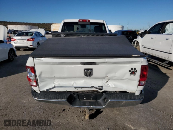 2020 Ram 1500 Tradesman z VIN 3C6JR6DT0LG138856, wystawiony jako Copart lot #81041414 z przebiegiem 55 137 mil mil oraz Szkoda całkowita • Salvage title. Historia ofert i sprzedaży dostępna na DreamBid. Obrazek 6.